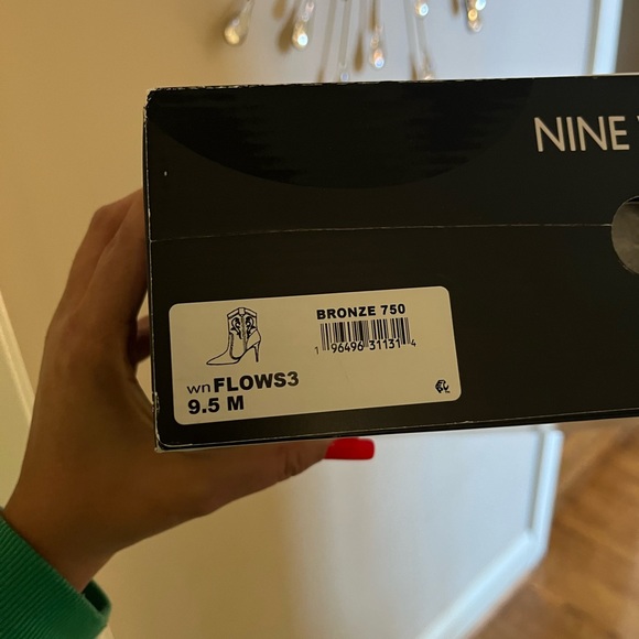 Golden Bronze Booties - Nine West - Picture 5 of 6